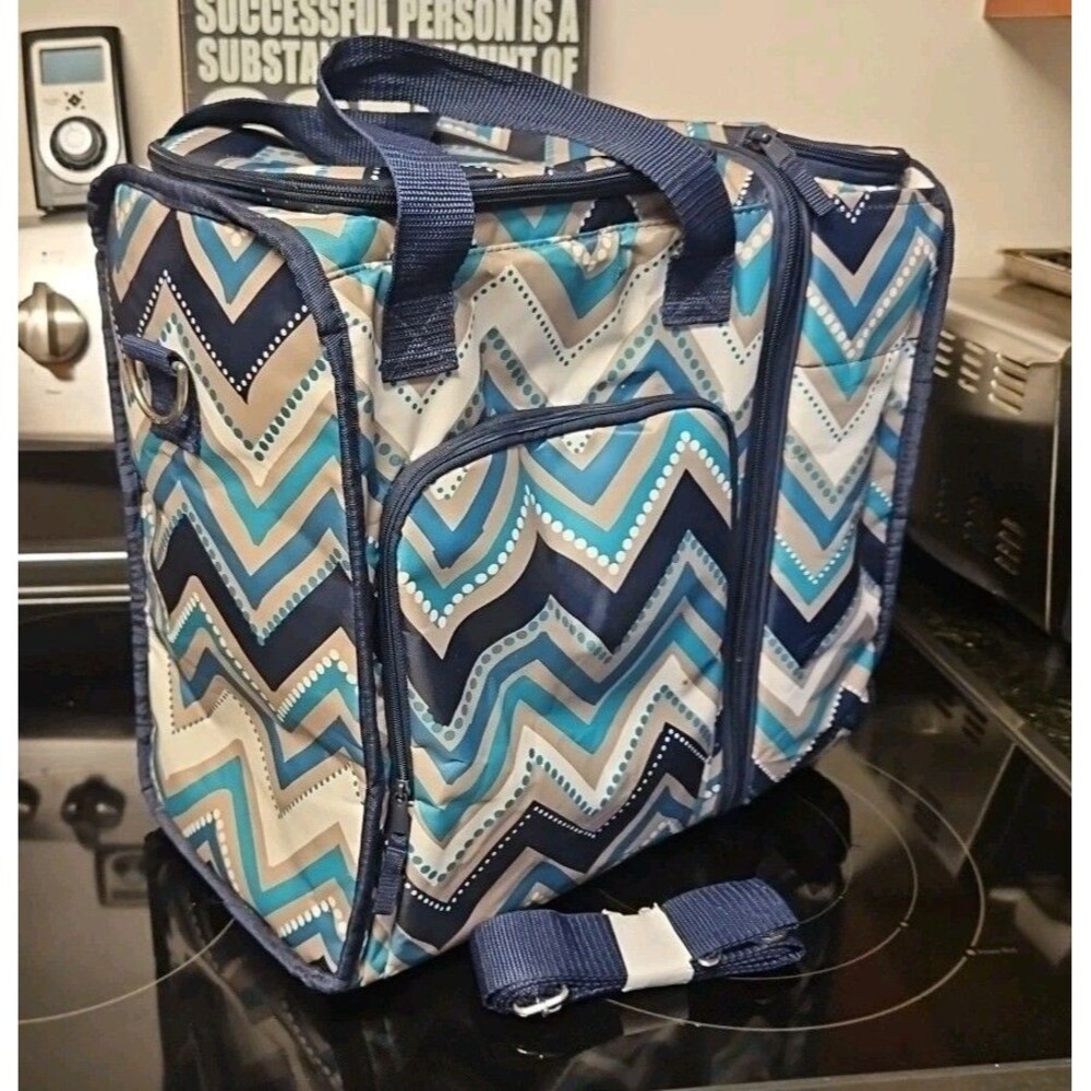 Thirty One On The Double Set In Teal & Blue Dotty Chevron EUC - Super Clean!